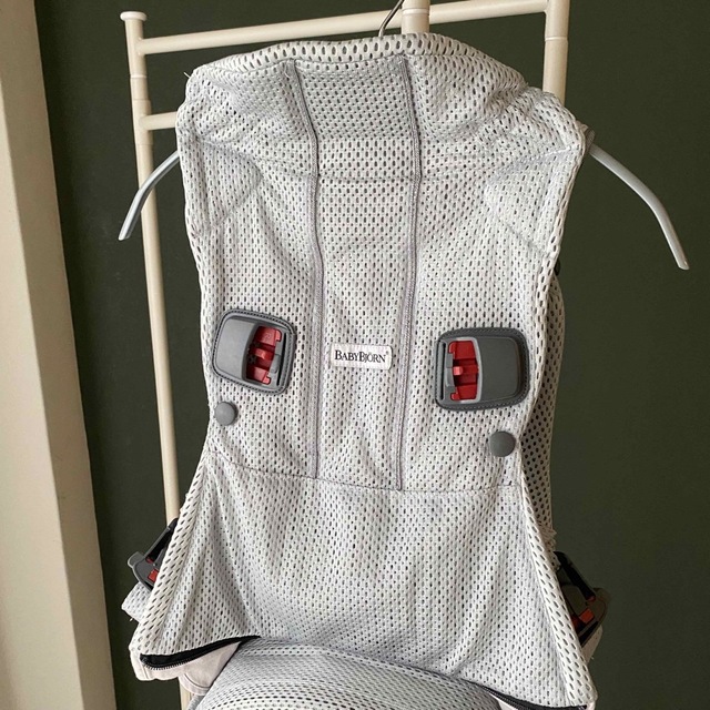 ベビービョルン　抱っこ紐　BABY CARRIER ONE KAI