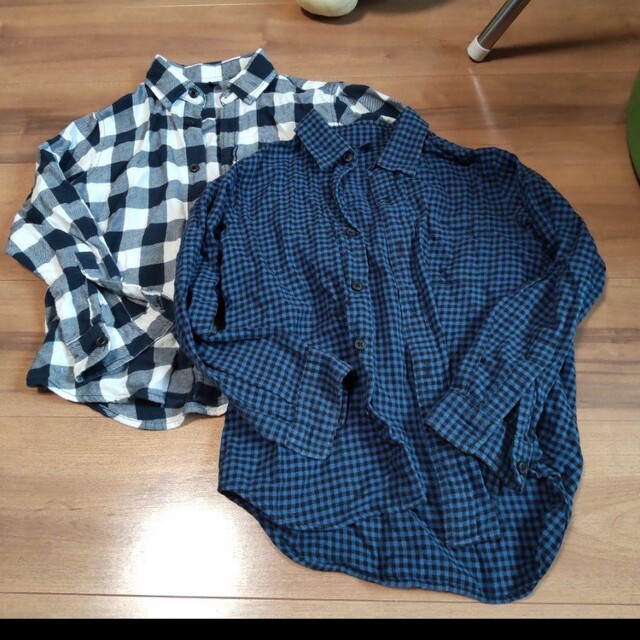 UNIQLO(ユニクロ)のユニクロ UNIQLOネルシャツ２枚 サイズ120 キッズ/ベビー/マタニティのキッズ服男の子用(90cm~)(ブラウス)の商品写真