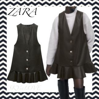 ザラ(ZARA)のZARA フェイクレザー フリル ジャンパースカート(ミニスカート)