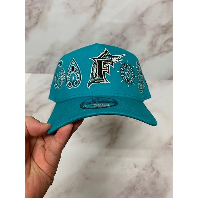 Newera 9forty マイアミマーリンズ ペイズリースナップバックキャップ