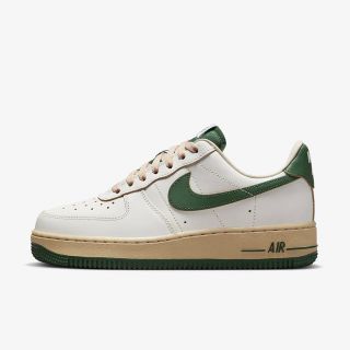 NIKEエアフォース1 07 LV8 グリーンアンドモスリン 新品24㎝