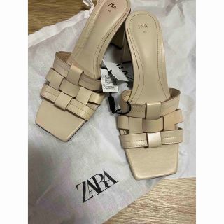 ザラ(ZARA)の新品未使用　ZARAサンダル(サンダル)