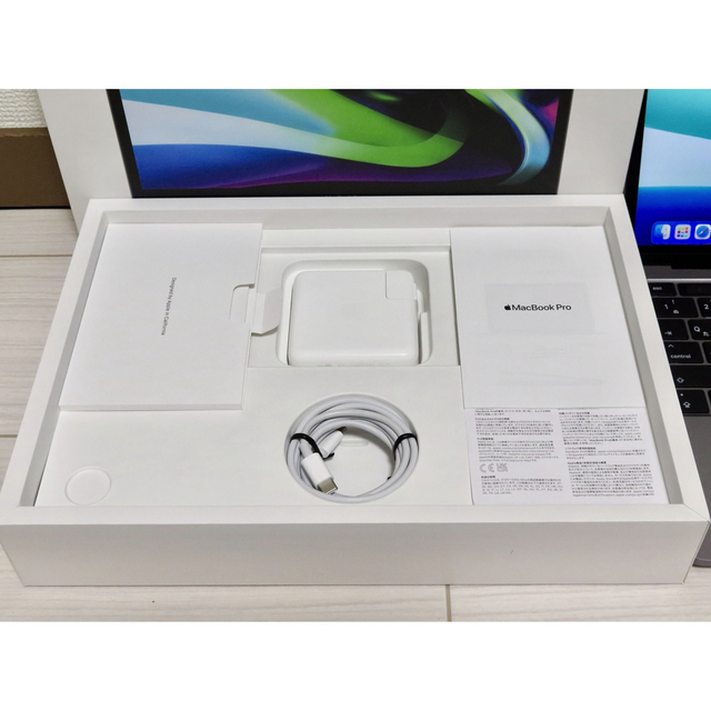 M2 MacBookPro  箱　ACアダプター　電源ケーブル