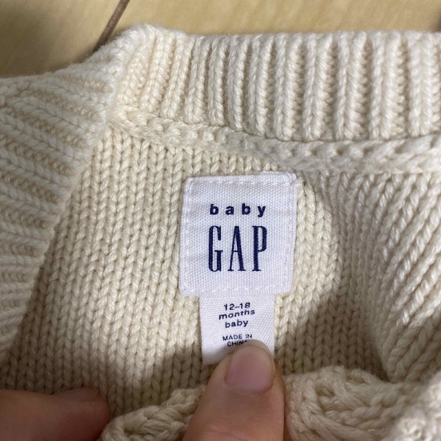 babyGAP(ベビーギャップ)のbaby gap ニット　コットンニット　80サイズ キッズ/ベビー/マタニティのベビー服(~85cm)(ニット/セーター)の商品写真
