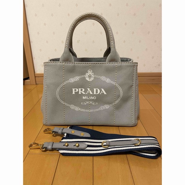 レディースPRADA カナパファブリック