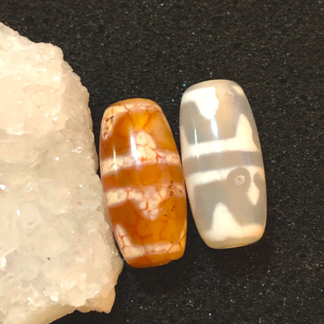 本物の <br>四線虎牙天珠<br> 一眼天珠