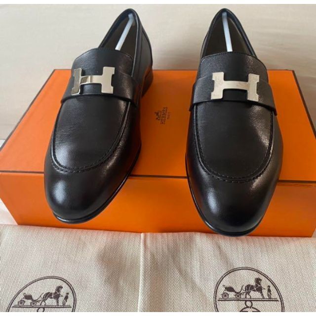 大割引 Hermes エルメス メンズモカシン パリ シルバー金具 Hロゴ 黒