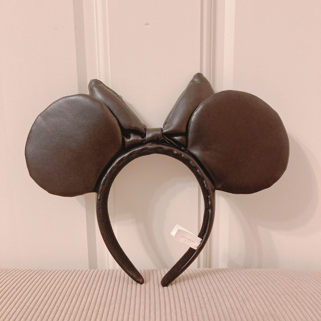 ミニーマウス(ミニーマウス)のディズニー ミニー スタッズ カチューシャ りぼん レディースのヘアアクセサリー(カチューシャ)の商品写真
