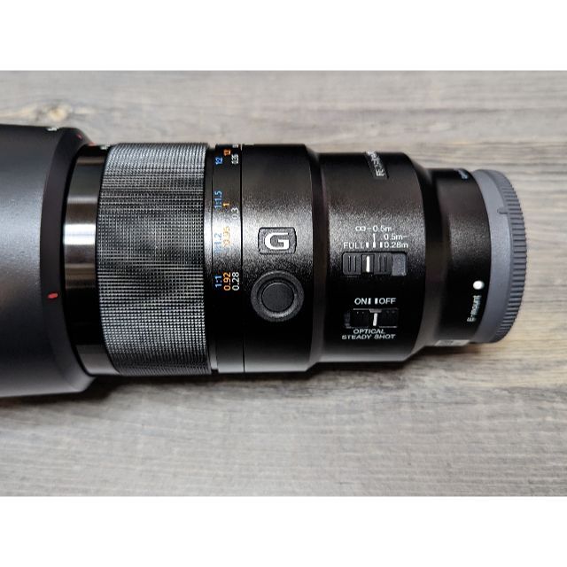 SONY(ソニー)のほぼ新品 E 90mm F2.8 Macro G OSS SEL90M28G スマホ/家電/カメラのカメラ(レンズ(単焦点))の商品写真