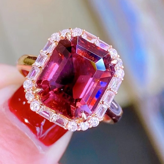 人気商品】 天然トルマリン ¥ k18 リング7.8ct ダイヤ リング(指輪