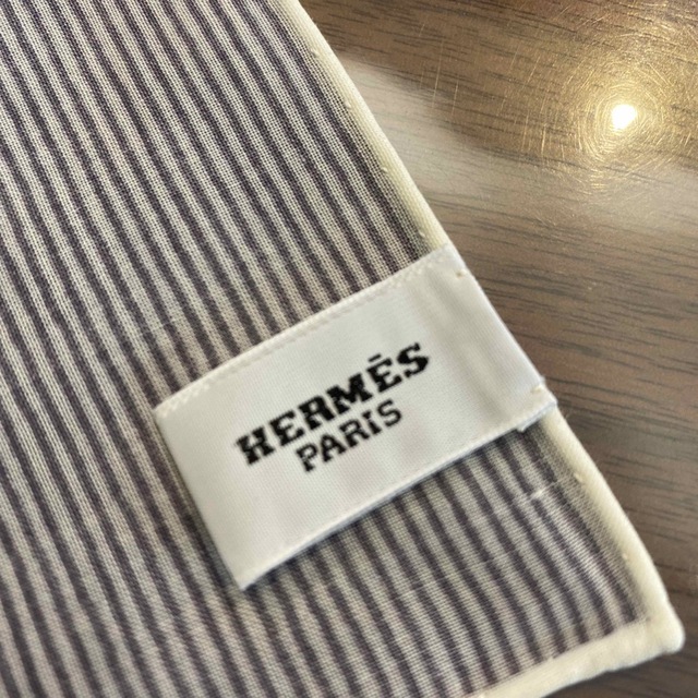 Hermes(エルメス)のエルメス　エクスリブリス柄　チーフ レディースのファッション小物(バンダナ/スカーフ)の商品写真