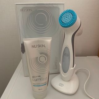 ニュースキン(NU SKIN)のニュースキン genLOC ルミスパ 本体 クレンザーセット(フェイスケア/美顔器)