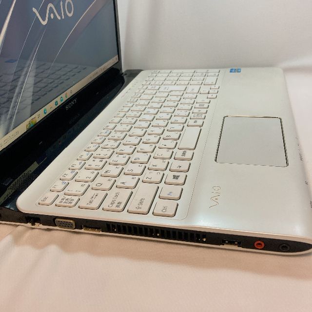 VAIO SVE1513AJ Corei5 10GB SSD480 DVD 46