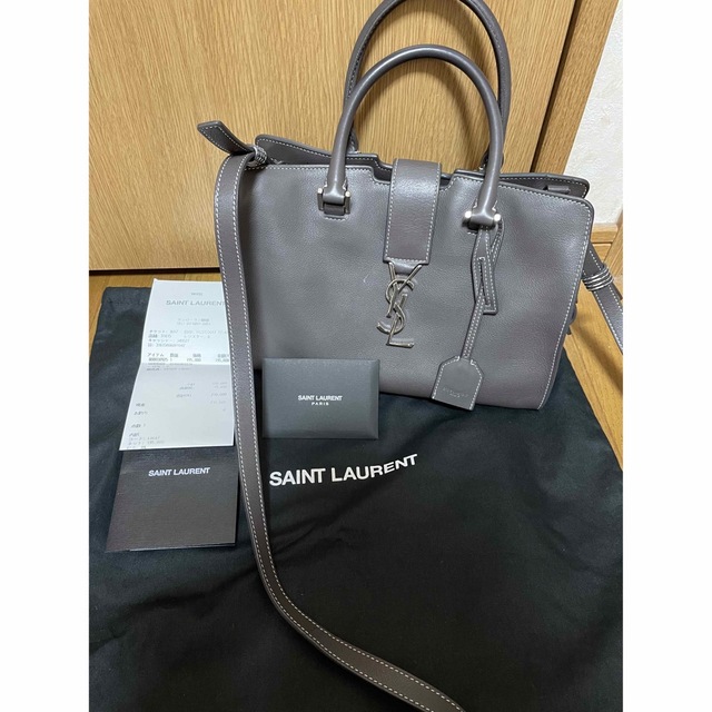 本命ギフト Saint Laurent ベイビーカバス サンローラン