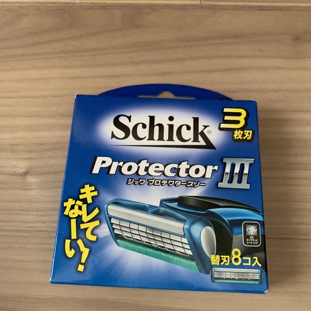 Schick(シック)のシックプロテクタースリー　替刃8個入り コスメ/美容のシェービング(カミソリ)の商品写真