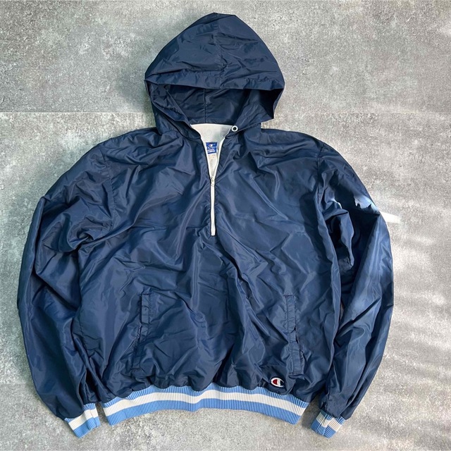 Champion(チャンピオン)の90s USA製 Champion プルオーバー ナイロンパーカー メンズのトップス(パーカー)の商品写真