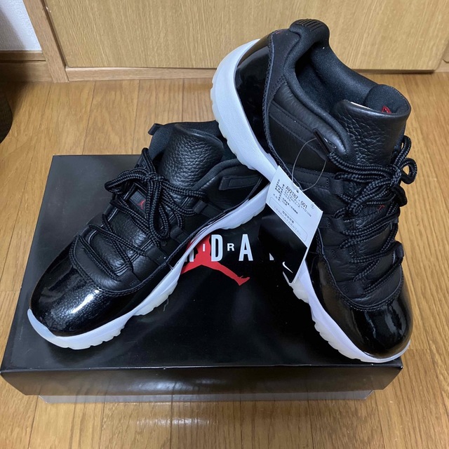 新品未使用！エアジョーダン11 レトロ ロー 黒×白AirJordan