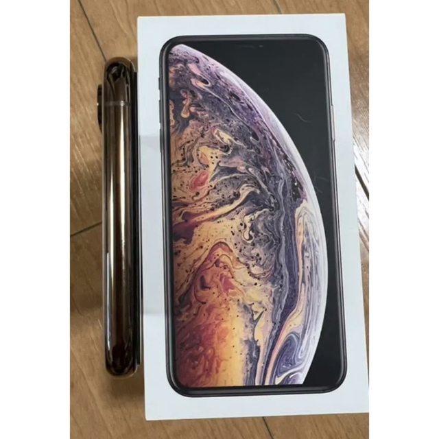 題名 iPhone XS Max 256GB ゴールド スマホ/家電/カメラのスマートフォン/携帯電話(スマートフォン本体)の商品写真