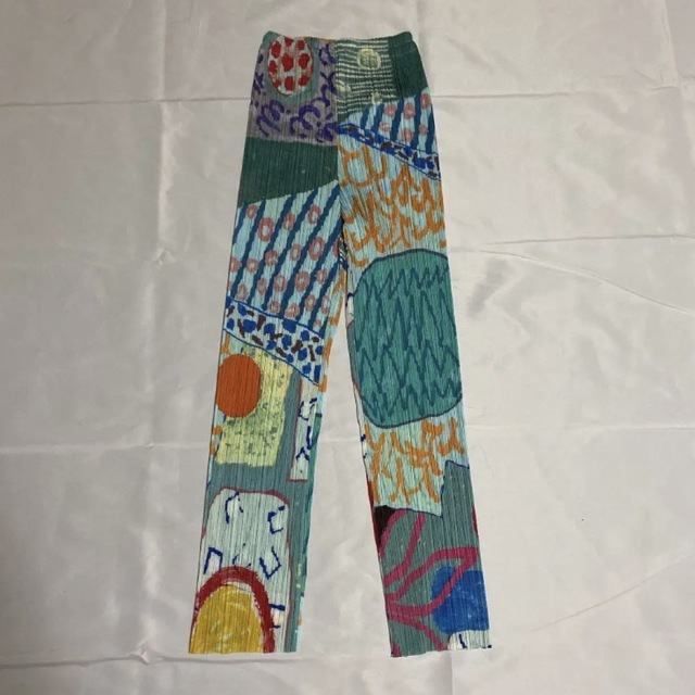 美品】超希少 PLEATS PLEASE 総柄 プリーツパンツ 数量限定 65.0%OFF