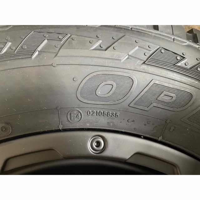 ジムニーシエラ デルタフォース オープンカントリーRT 215/70R16 5本 自動車/バイクの自動車(タイヤ・ホイールセット)の商品写真