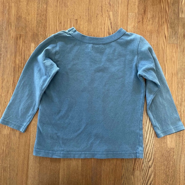 BeBe(ベベ)のBeBe 長袖Tシャツ　青緑　100cm キッズ/ベビー/マタニティのキッズ服男の子用(90cm~)(Tシャツ/カットソー)の商品写真