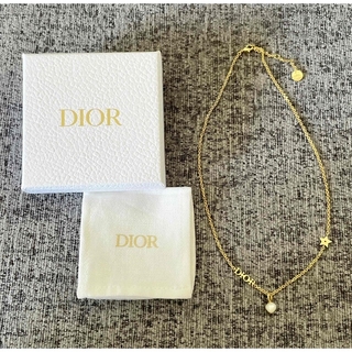 Christian Dior - Christian Dior ロゴパールネックレス スターの通販 ...