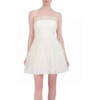 ビーシービージーマックスアズリア(BCBGMAXAZRIA)の❤️BCBGMAXAZRIA新作新品　白、ピンク、黒　ワンピース　3色　ドレス(ミニドレス)