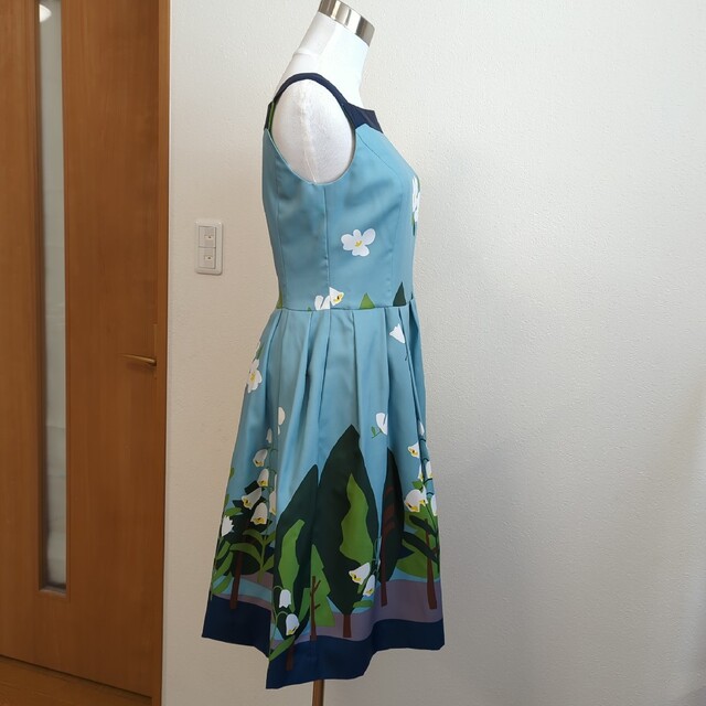 (未使用品タグ付き)エムズグレイシー38 カタログ掲載お花プリントワンピース