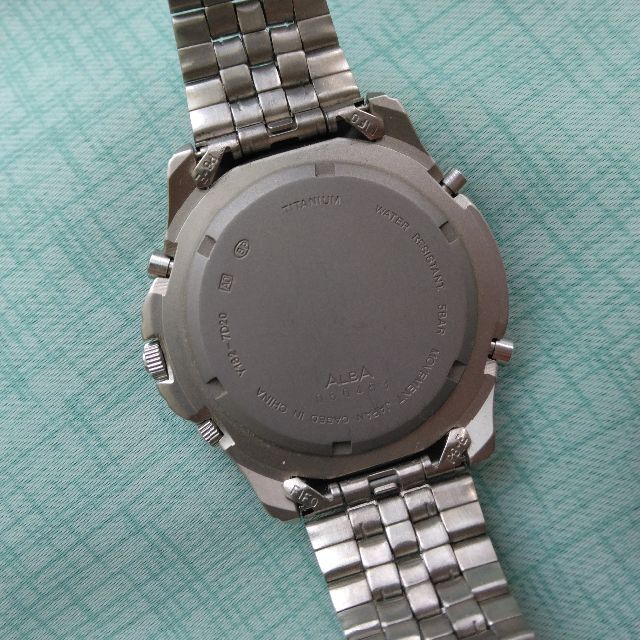 ALBA(アルバ)のALBA EPSILON TITANIUMクロノグラフ　動作品　平成12年頃 メンズの時計(腕時計(アナログ))の商品写真