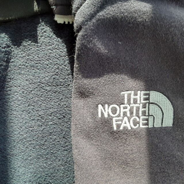 THE NORTH FACE(ザノースフェイス)のTHE NORTH FACE パーカー XSサイズ メンズのトップス(パーカー)の商品写真