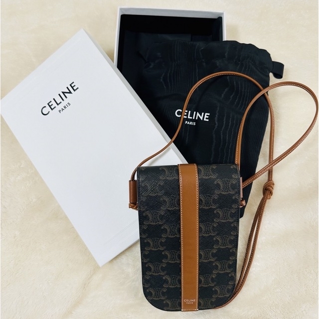 【CELINE】モバイルポーチ_トリオンフキャンパス&カーフスキン タン