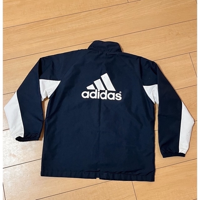 adidas(アディダス)のadidas ウインドブレーカー　130 キッズ/ベビー/マタニティのキッズ服男の子用(90cm~)(ジャケット/上着)の商品写真