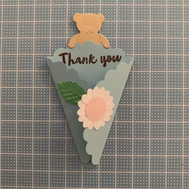 くまちゃんとお花のメッセージカード thank you 6枚セット♡ ブルー ハンドメイドの文具/ステーショナリー(カード/レター/ラッピング)の商品写真