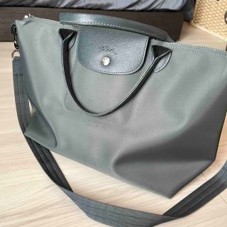 ロンシャン(LONGCHAMP)のレア！ダークグレーロンシャンルプリアージュネオ(トートバッグ)