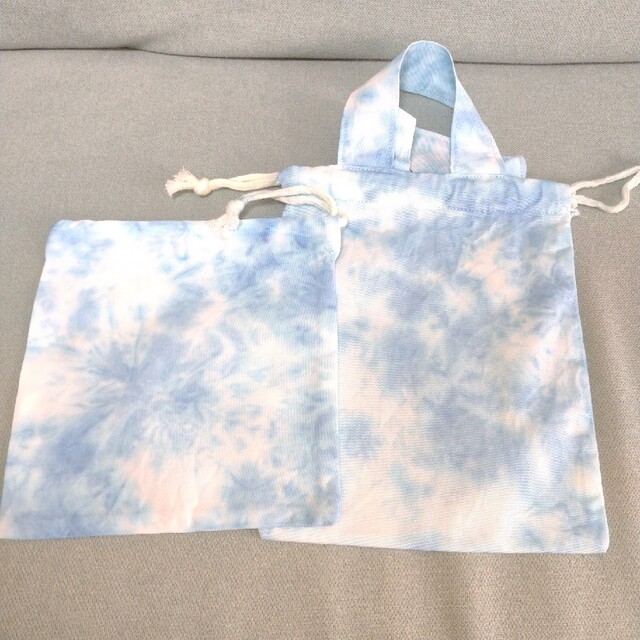オリジナル巾着　タイダイ染 ハンドメイドのファッション小物(ポーチ)の商品写真