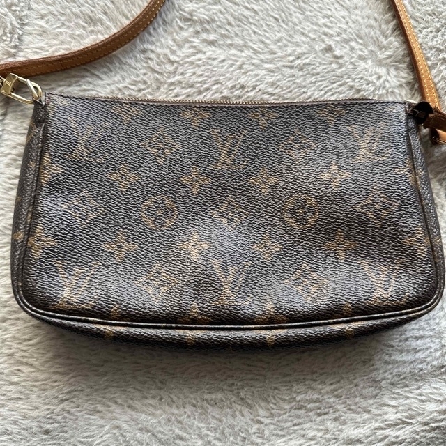 LOUIS VUITTON  アクセサリーポーチ