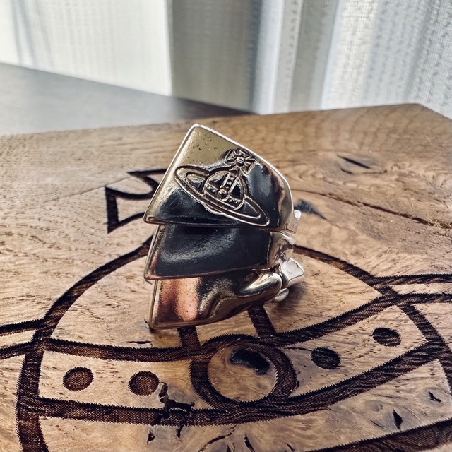 美品JSB刻印VivienneWestwood ナックルダスターリング 美品JSB刻印VivienneWestwood ナックルダスターリング