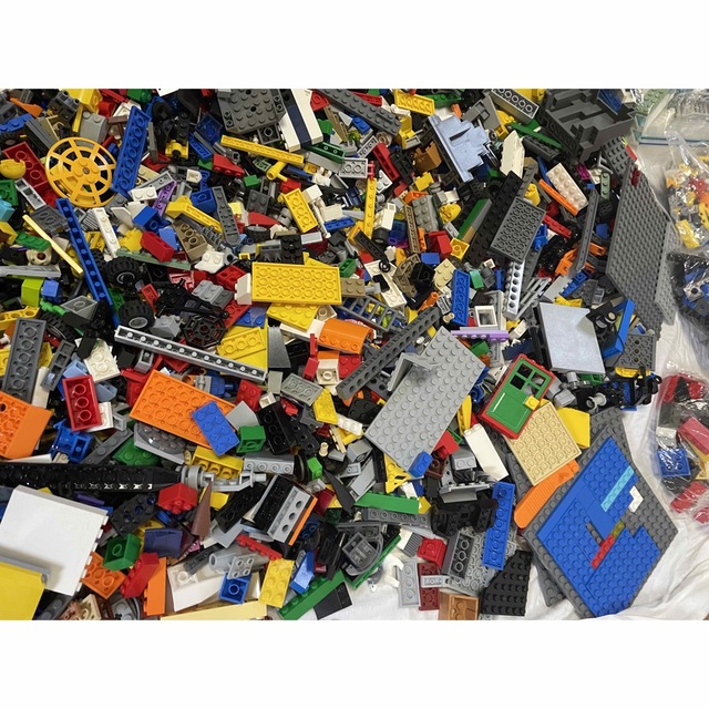 Lego(レゴ)のレゴ　　約8.5kg  キッズ/ベビー/マタニティのおもちゃ(積み木/ブロック)の商品写真