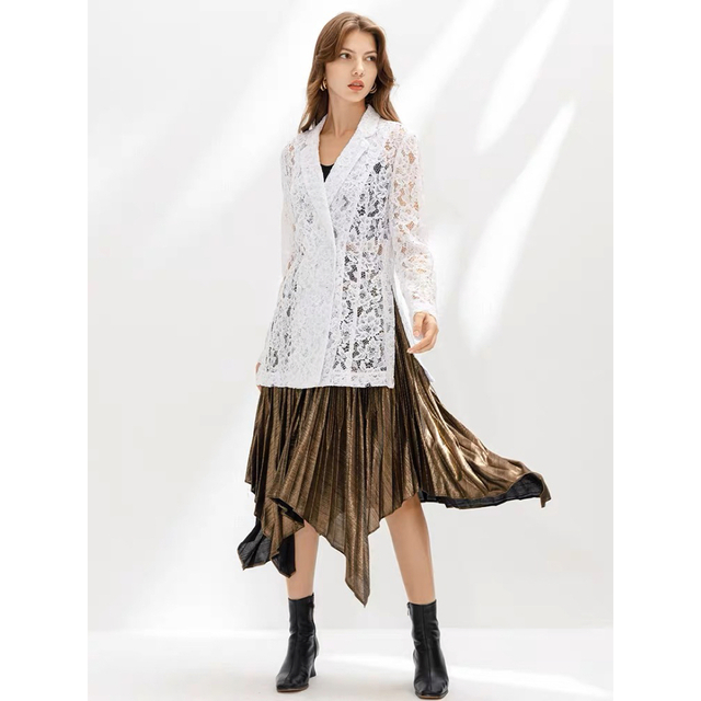 ❤️BCBG 2020新作 新品 黒、白 コート 綺麗-