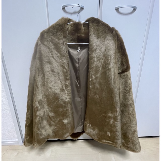 Ungrid(アングリッド)のungrid フェイクファーボリュームコート レディースのジャケット/アウター(毛皮/ファーコート)の商品写真