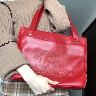 シャネル(CHANEL)のCHANELのバッグ(ハンドバッグ)