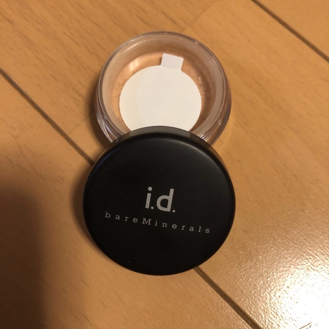 【新品✨未使用】bareMinerals アイカラー アンティークパール  コスメ/美容のベースメイク/化粧品(アイシャドウ)の商品写真