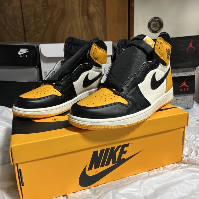 Nike Air Jordan 1 Retro High OG "Taxi"スニーカー