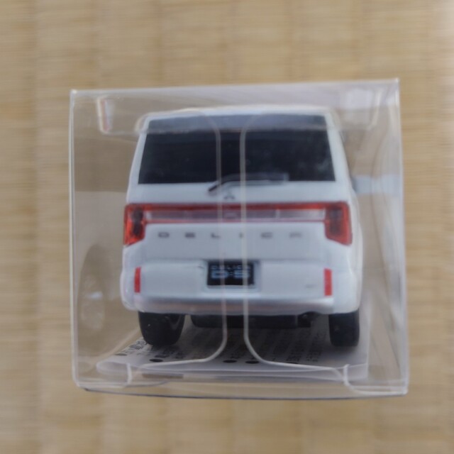 三菱(ミツビシ)のデリカD5 ミニカー エンタメ/ホビーのおもちゃ/ぬいぐるみ(ミニカー)の商品写真