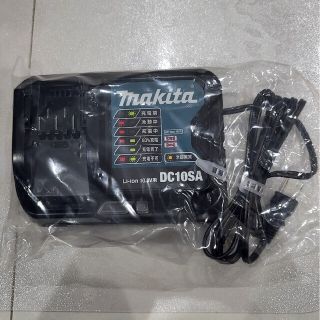 マキタ(Makita)のマキタ　dc10sa 充電器(バッテリー/充電器)