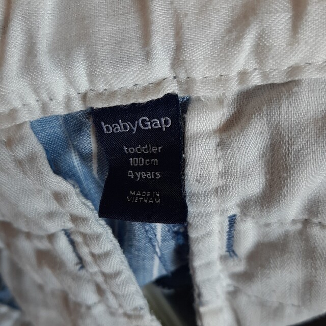 babyGAP(ベビーギャップ)のショートパンツ 　短パン　100cm　女の子 キッズ/ベビー/マタニティのキッズ服女の子用(90cm~)(パンツ/スパッツ)の商品写真