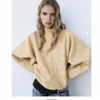 ザラ(ZARA)の【新品】ZARA★ケープスリーブトップス(ニット/セーター)