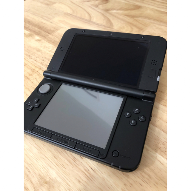 Nintendo 3DS  LL 本体 シルバー/ブラック 3