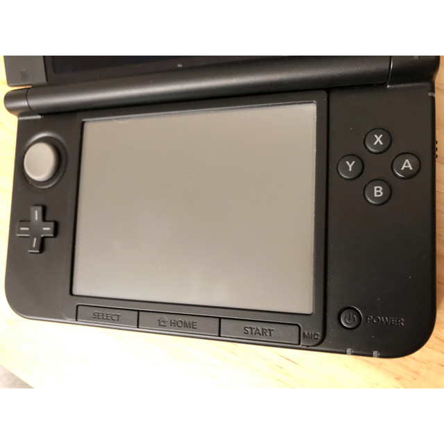 Nintendo 3DS  LL 本体 シルバー/ブラック エンタメ/ホビーのゲームソフト/ゲーム機本体(携帯用ゲーム機本体)の商品写真