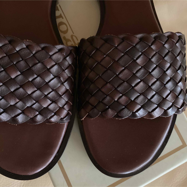 Plage DRAGON CRISS CROSS サンダル 36 新品 品数豊富! stockshoes.co